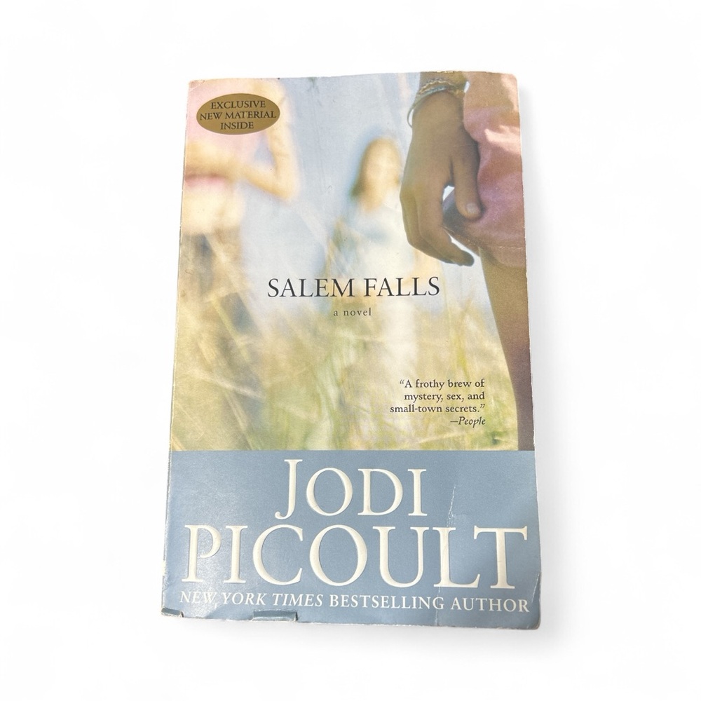 Salem Falls by Jodi Picoult Paperback